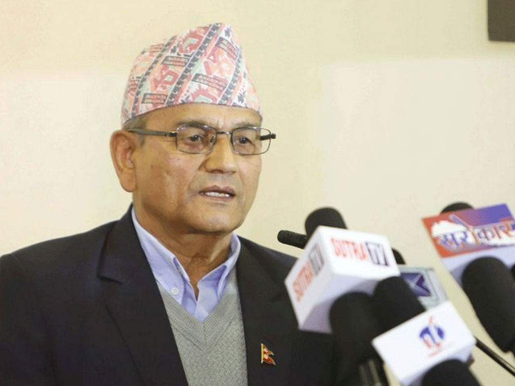 एमाले नेता युवराज ज्ञवालीद्वारा चुनाव नलड्ने घोषणा