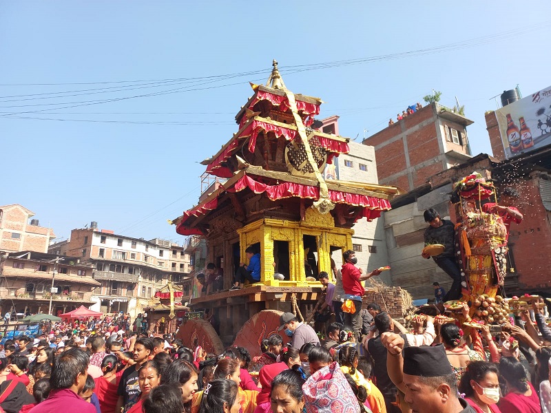 भक्तपुर थिमिमा आज बिस्केट जात्राको रौनक