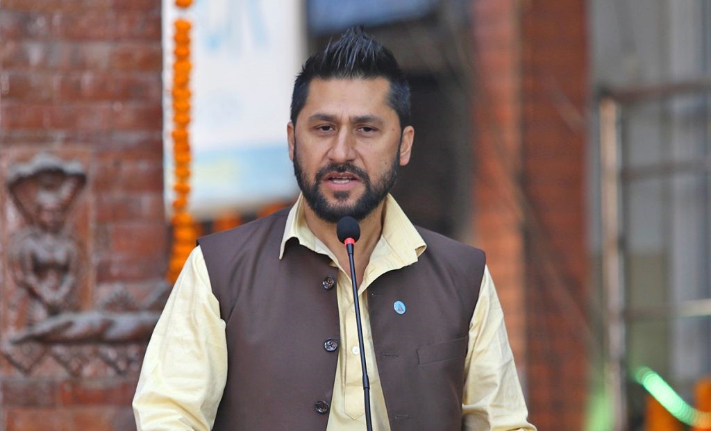 निजी क्षेत्रसँग छलफल गर्दै रास्वपा सभापति लामिछाने