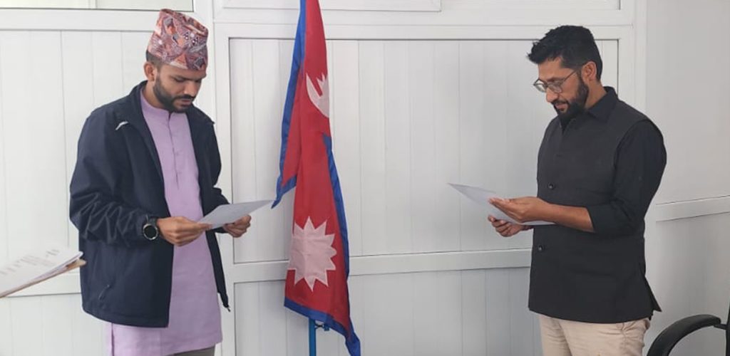 रास्वपा सचिवालय सदस्यको रूपमा सागर ढकालले लिए सपथ