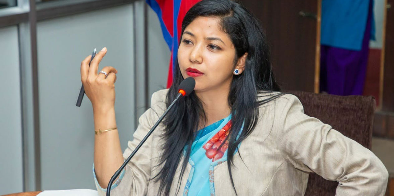 कान्स फिल्म फेस्टिभलमा सहभागी हुन फ्रान्स जाँदै सुनिता डंगोल