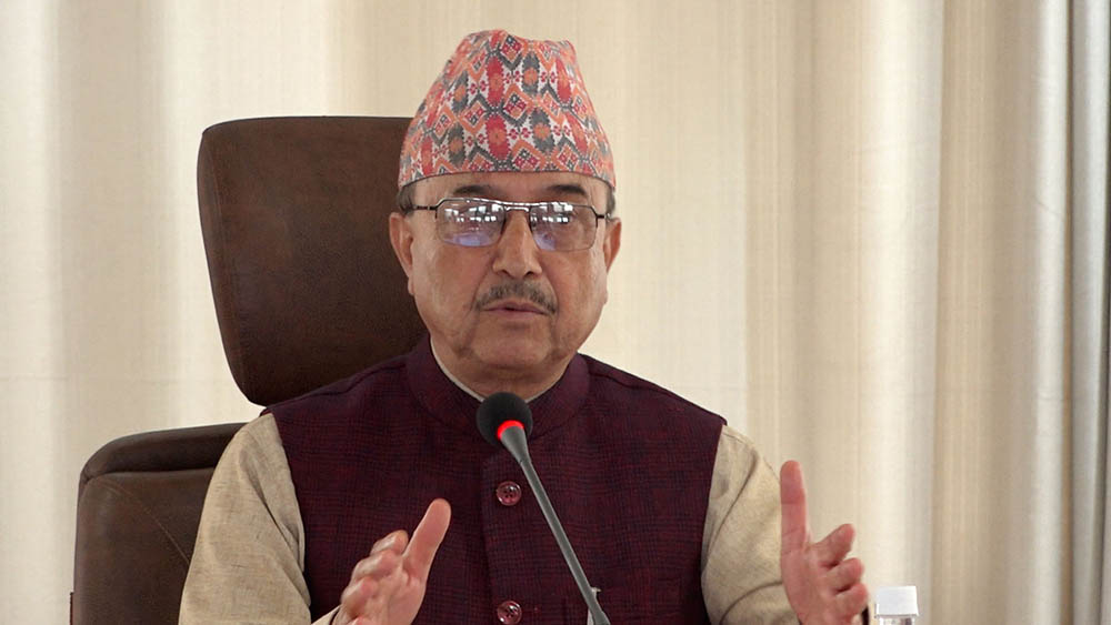 सभापति लामिछानेलाई पूर्णबहादुर खड्काको बधाई