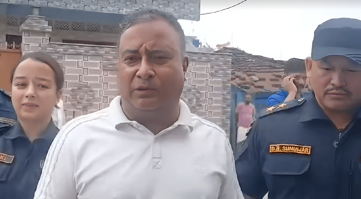 काँग्रेस नेता अभिषेक गिरी पक्राउ