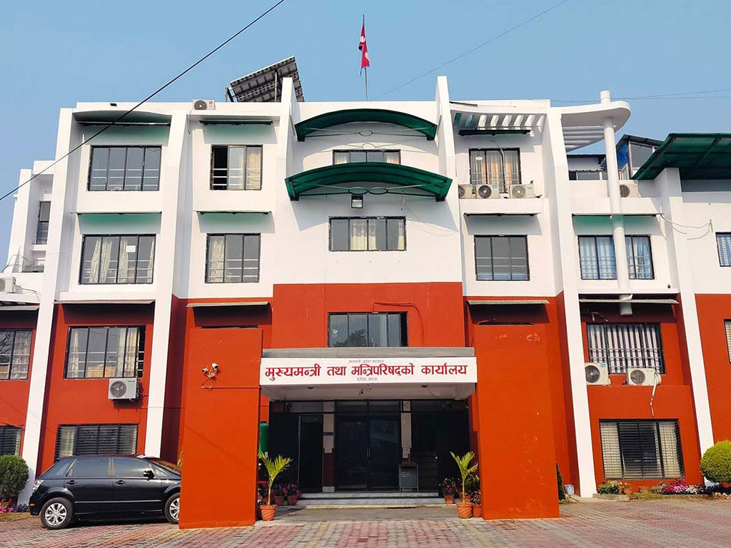 बागमती सरकारबाट एमालेका ६ मन्त्रीले दिए राजीनामा