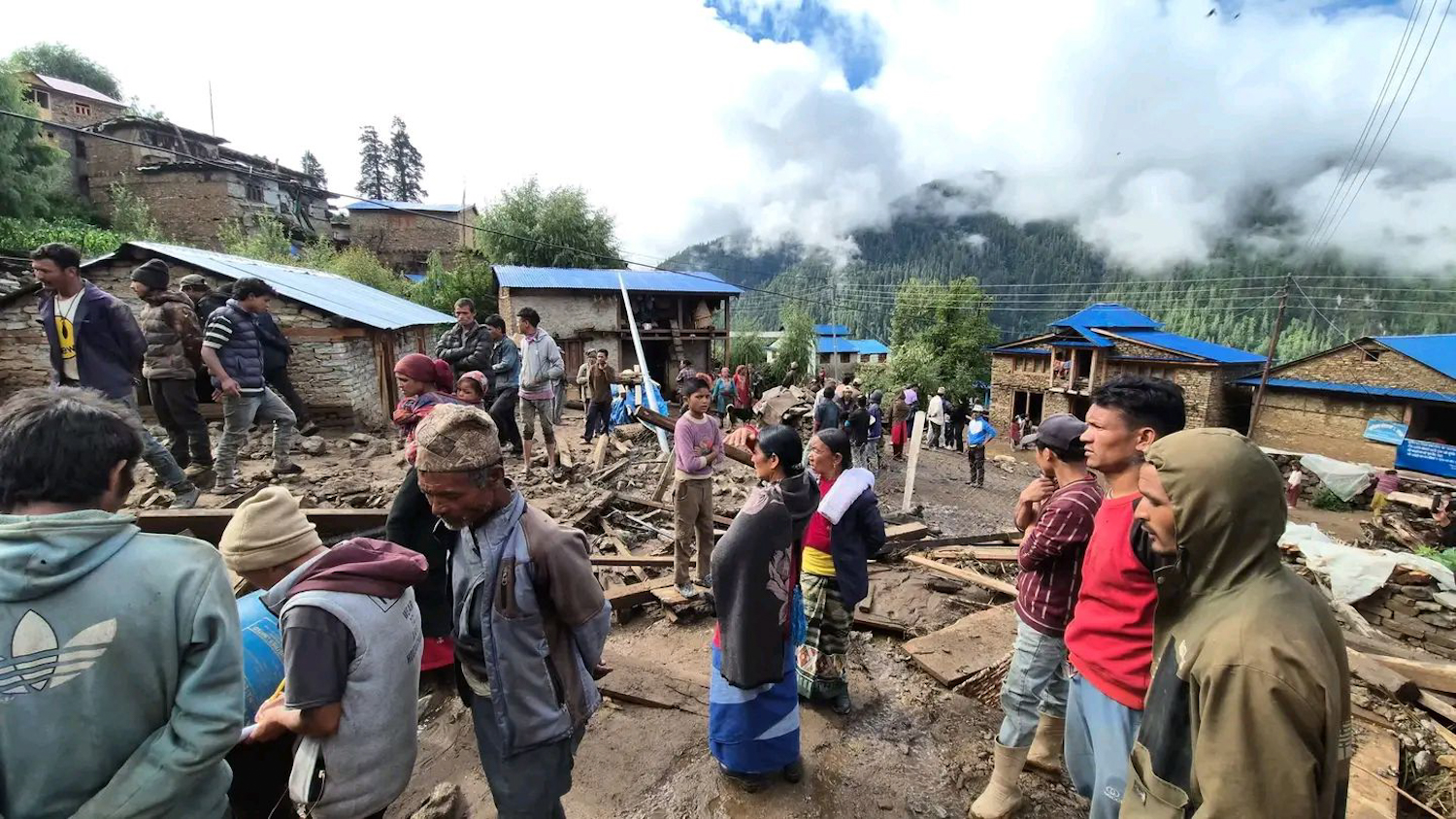 डोल्पामा हिलोसहितको बाढी : एक महिलाको मृत्यु, ६ जना घाइते