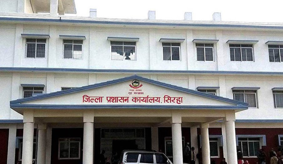 सिरहाको गोलबजार क्षेत्रमा कर्फ्यु आदेश जारी