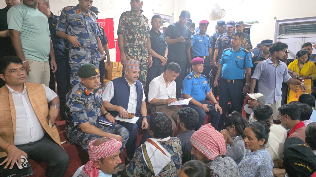 तीन दिनदेखि निजगढमै मिटरब्याजपीडित ,सरकारसँग भएन सहमति