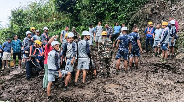 जाजरकोटको पहिरो : चार जनाको मृत्यु, ६ घाइते