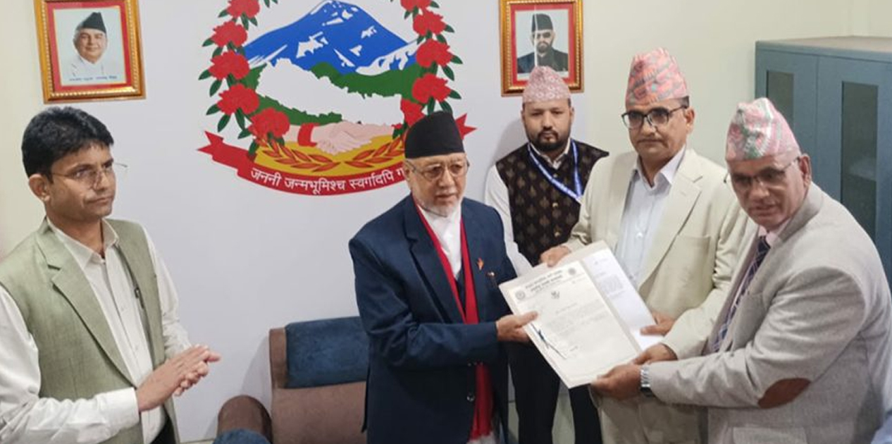सुदूरपश्चिम मुख्यमन्त्रीमा खगराज भट्टको दाबी पेस