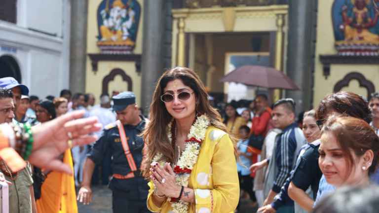 बलिउड अभिनेत्री शिल्पा शेट्टीले गरिन् पशुपतिनाथको दर्शन