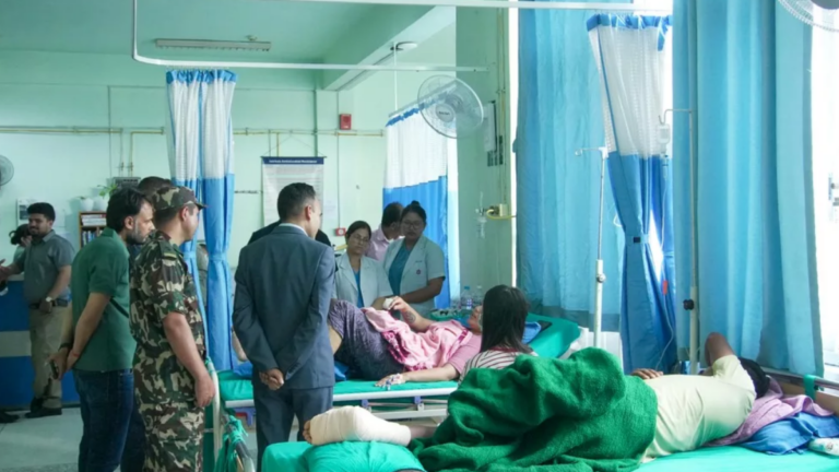 भोटेकोशी बाढीः त्रिवि शिक्षण अस्पतालमा आठ जनाको उपचार हुँदै