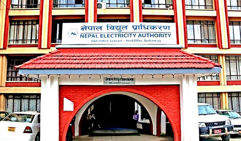 भदौ महिनामा ५ अर्ब बढीको विद्युत् निर्यात