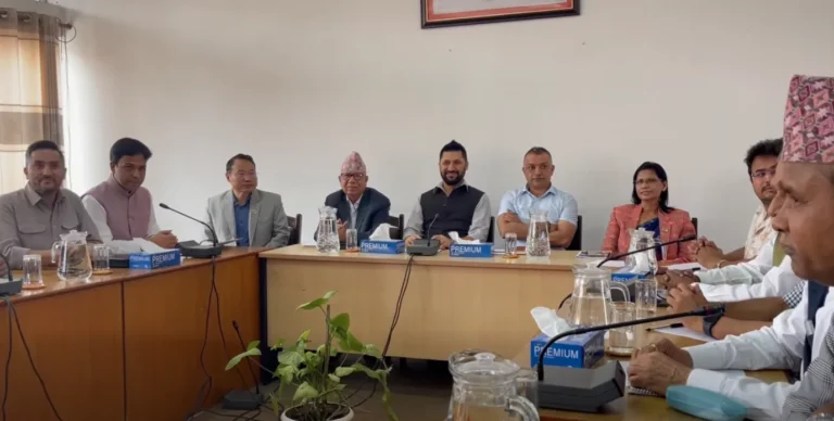 सिंहदरबारमा सुरु भयाे सर्वदलीय बैठक