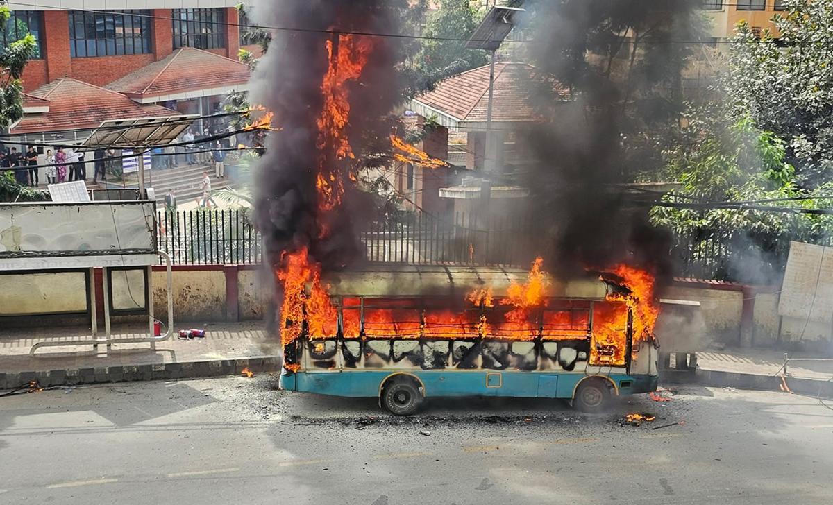 त्रिपुरेश्वर बस आगलागी : मृतकको पहिचान खुल्यो